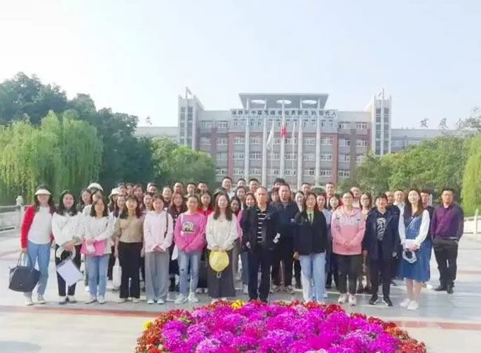 【公(gōng)民(mín)融合】漢源縣首批教師赴綿陽東辰學(xué)校跟崗培訓